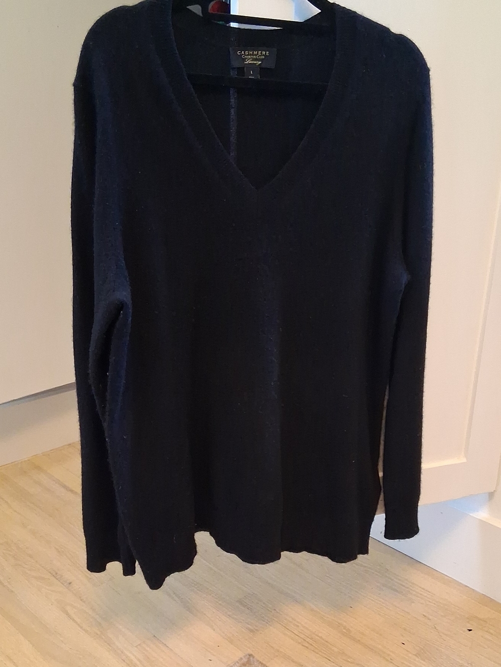 💗100% Cashmere Charter Club Black V-Neck Sweater